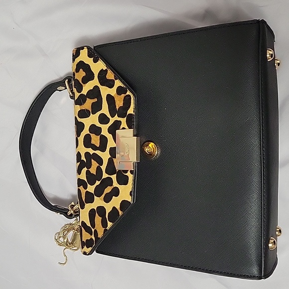 Purse - Picture 2 of 4